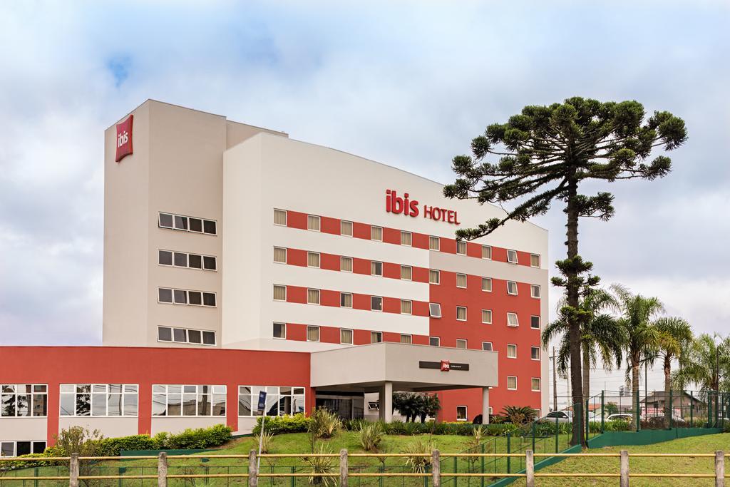 Отель Ibis Curitiba Aeroporto Сан-Жозе-дус-Пиньяйс Экстерьер фото